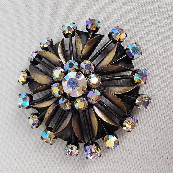 Vintage Bronze Tone AB Crystal Brooch & Clip On Earring Set - Picture 2 of 10